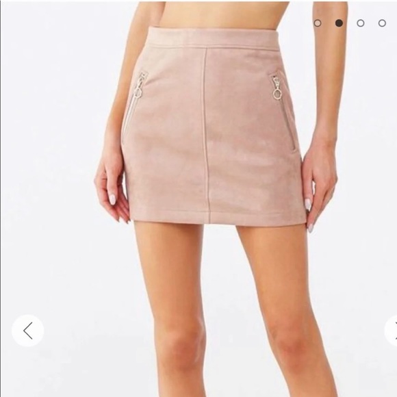 Faux suede skirt - Picture 2 of 7